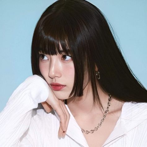 Korean Haircut, Haircut Inspiration, Haircuts Straight Hair, Bae Suzy, Hair Stylist Life, Long Black Hair, Different Hairstyles, Dream Hair, Aesthetic Hair