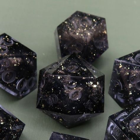 Dnd Dice Set Resin, Diy Resin Dice, Dnd Aesthetic, Cool Dnd Dice, Dice Making, Pretty Dice, Dice Goblin, Dark Forest Aesthetic, Resin Dice