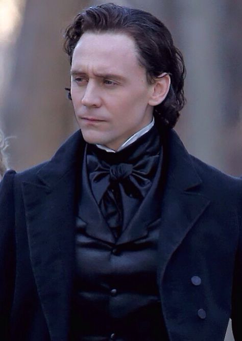 TWH... love it. Tom Hiddleston Crimson Peak, Thomas Sharpe, Toms Shoes Women, Crimson Peak, Toms Shoes Outlet, Thomas William Hiddleston, Loki Marvel, Loki Laufeyson, Tom Hiddleston Loki