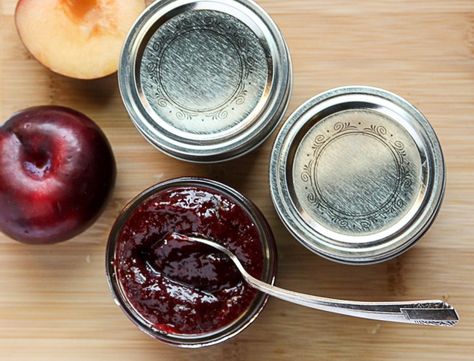 Asian Plum Sauce Plum Chutney Recipes, Plum Sauce Recipe, Plum Varieties, Waffle Cone Recipe, Plum Chutney, Black Plums, Plum Recipes, Plum Sauce, Best Vegetarian Recipes