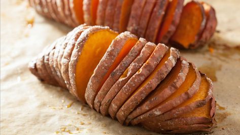 Secret ingredient: Baked sweet potatoes are Hasselback Sweet Potatoes Air Fryer, Air Fryer Sweet Potatoes, Hasselback Sweet Potatoes, Food Sides, Sweet Potato Skins, Thanksgiving Side Dish, Hasselback Potatoes, Pellet Grill Recipes, Side Dishes For Bbq