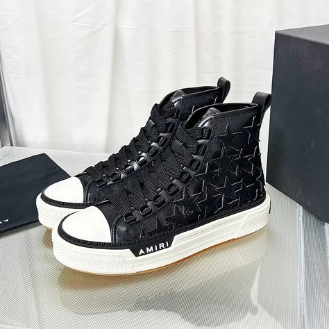 #pureroom #pureroomru #outfit #sneakers #amiri Amiri Shoes Outfit, Amiri Shoes, Outfit Sneakers, Tenis Nike, Black Sneaker, Vision Board, Fashion Shoes, Tennis, Converse