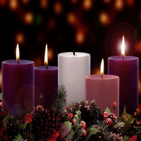 Advent Wreath with the Angels Candle via #CatholicPriestMedia. #Catholic_Priest #Advent2019 #SacredArtandImages #SeasonofAdvent Advent Hope, Advent Sunday, Third Sunday Of Advent, Advent 2023, Advent Prayers, First Sunday Of Advent, Happy Teacher, Joy Quotes, First Sunday