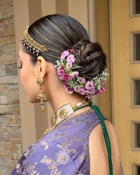 All Posts • Instagram Flowers For Bun Hairstyle, Hairstyle Bun Wedding Indian, Bridal Bun Hairstyles Indian Flower, Bridal Buns Indian, Hair Assecery, Wedding Bun Hairstyles Indian, Navaratri Hairstyle, Flower Hairstyles Indian, Goan Jewellery