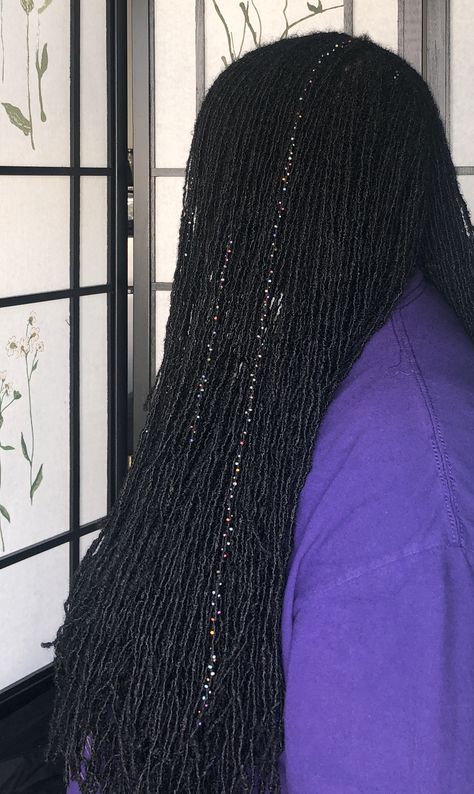 Hair Sprinkles On Locs, Sprinkle Locs, Loc Sprinkles Locks, Braidlocs Journey, Microlocs Inspiration, Loc Sprinkles, Locs Aesthetic, Paint Ideas 2023, Ginger Locs