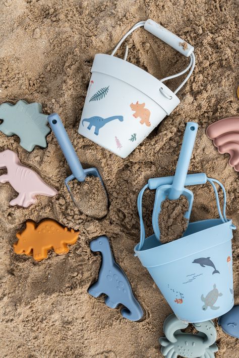 Beach Toys For Kids, Iphone Spring Wallpaper, Kids Beach Toys, Beach Equipment, Toddler Beach, Beach Bucket, Summer Toys, Sand Toys, Outdoor Toys For Kids