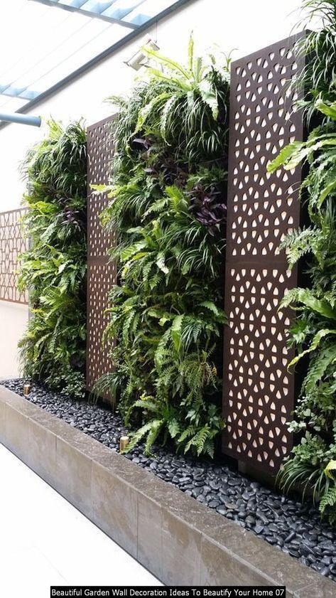 Cool 30+ Beautiful Garden Wall Decoration Ideas To Beautify Your Home Wall With Plants, Outdoor Living Wall, Taman Diy, Garden Wall Designs, Jardim Diy, Vertical Garden Design, نباتات منزلية, تصميم داخلي فاخر, Vertical Garden Wall