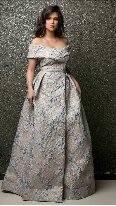 Brocard Dress, Brocade Dress Modern, Tafta Dress, High Tea Dress, Haute Couture Wedding Dress, Classy Gowns, Soiree Dress, Gowns Dresses Elegant, Womens Trendy Dresses