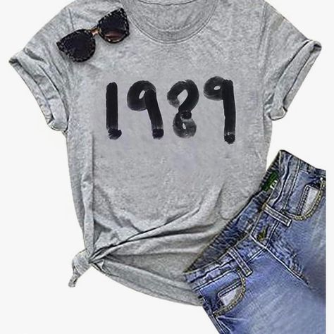 Cute Taylor Swift “1989”Tshirt ! Never Worn Taylor Swift Concert Tshirt Ideas, Taylor Swift Tshirt Ideas Diy, Taylor Swift Tshirt Ideas, Cute Taylor Swift, Taylor Swift Tshirt, Amazon Tops, Concert Ideas, Swift Concert, Taylor Swift 1989