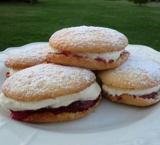 Sponge Cookies Recipe, Drop Cake, Uk Recipes, Cold Sandwiches, Animal Craft, Bbc Good Food, Drop Cookies, Bbc Good Food Recipes, Cookies And Cream