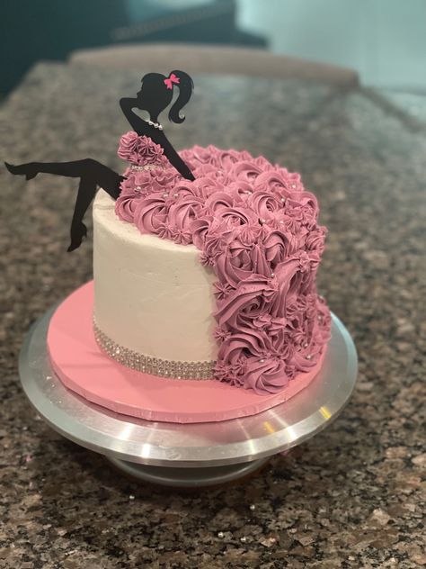 Classy Birthday Cake For Women, Classy Cake Designs, Strawberry Birthday Cake For Women, 35th Birthday Cakes, Birthday Cake For Women, Cake For Women, Lady Cake, Strawberry Birthday Cake, Barbie Bridal