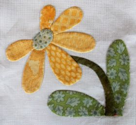 Simple Applique, Flower Applique Patterns, Pot Of Flowers, Flower Quilt Patterns, Felted Projects, House Finch, Quilt Applique, Simple Drawings, Applique Ideas