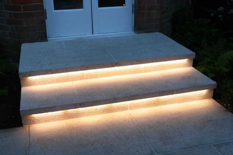 Truly Innovative Garden Step Lighting Ideas - Garden Lovers Club درج السلم, Lights Outside, Outdoor Stair Lighting, Outdoor Steps, Garden Steps, Stair Lighting, Outdoor Stairs, Hus Inspiration, Deck Lighting