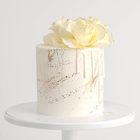 Golden Luxe Cake - Sweet E's Bake Shop Cake Transport, White And Gold Wedding Cake, Gold Birthday Cake, Cake Gift, Custom Desserts, Pumpkin Spice Cake, Bakery Box, Leftover Cake, Vanilla Buttercream Frosting