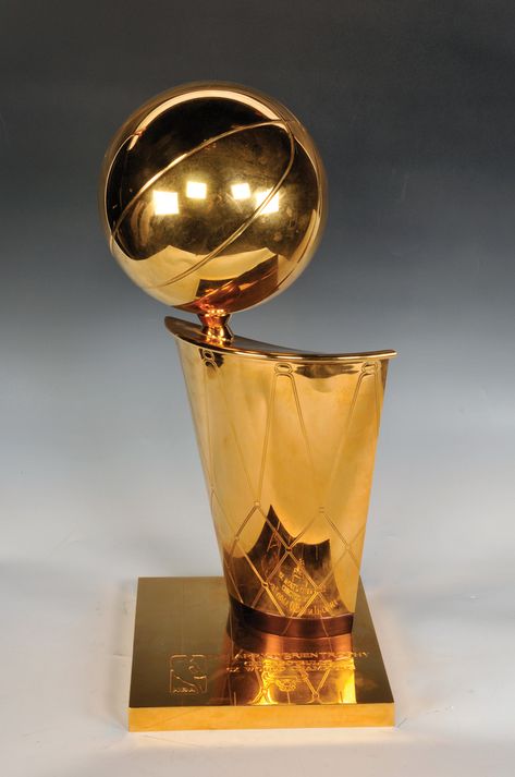 The Larry O'Brien Trophy Basketball Trophies, Bob Cousy, Grid Drawing, Spurs Fans, Award Plaque, Team Wallpaper, Hoop Dreams, Basketball Photography, Safe Room