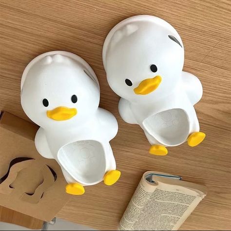 Price Firm New Adorable Sandals Cute Design Eu36-37 Eu38-39 Duck Accessories, Duck Stuff, Duck Slippers, Ducky Duck, Duck Shoes, Dolls Kill Shoes, Bear Slippers, Duck Toy, Duck Art