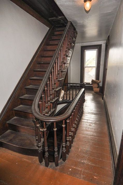 House Styles Interior, Old Interior, Richmond Indiana, House Victorian, House Styling Interior, Antebellum Homes, Victorian Interior, Victorian Interiors, Old Houses For Sale