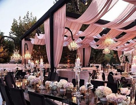 Wedding Canopy Outdoor, Outdoor Tent Wedding, Blush Wedding Decor, Vietnam Wedding, Pakistan Wedding, Wedding Lounge, Dream Wedding Decorations, Luxury Wedding Decor, New Architecture