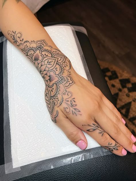 The Best Ornamental Tattoos Of All Time - TheTatt Mandala Arm Tattoos, Mandala Tattoos For Women, Ornamental Tattoos, Lower Arm Tattoos, Thumb Tattoos, Mandala Hand Tattoos, Hand And Finger Tattoos, Pretty Hand Tattoos, Hand Tattoos For Women