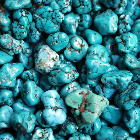 Turquoise has long been used as a protective stone, and can help us feel cleansed and more energized when we work with it. Read on to find out more about this healing crystal. Treasure Jewelry, Turquoise Crystal, Turquoise Boho, Stone Wrapping, Source Code, Blue Gems, Gems And Minerals, Open Source, Crystal Gems