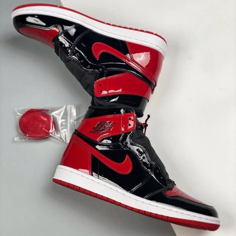 Air Jordan 1 High Og Bred Patent Black/White-Varsity Red Jordan 1 Red And Black, Air Jordan 1 Red And Black, Air Jordan 1 Red, Jordan 1 Red, Jordan 1 Black, Red Color Schemes, Jordan Red, Jordan 1 High Og, Cute Nike Shoes