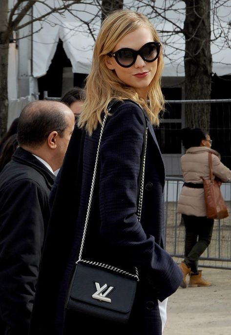 Celebrity Handbags, Celebrity Bags, Louis Vuitton Outfit, Cheap Louis Vuitton Handbags, World Fashion, Street Style Bags, Dream Bags, Fall 2015 Style, Fashion Week 2015