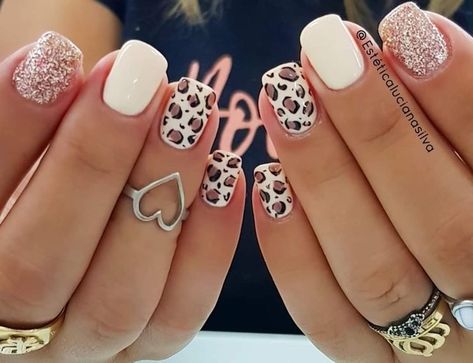 Light Grey And Pink Nails, Leopard Nails Short, Almond Summer Nails 2023, Almond Summer Nails, Rodeo Nails, Summer Nails Almond, Summer Nails 2023, Country Nails, Nails Art Designs