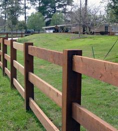 wooden ranch rail fence Post And Rail Fence, Ranch Fencing, Wood Fence Design, Split Rail Fence, Country Fences, Rustic Fence, Front Fence, Rail Fence, Front Yard Fence