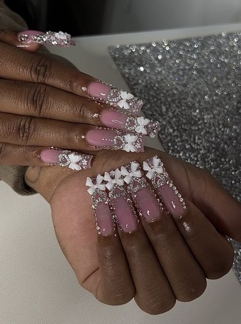 Pink Bling Nails, Nail Pics, Gel Toe Nails, Acrylic Nail Set, Long Acrylic Nail Designs, Nails Design With Rhinestones, Dope Nail Designs, Glow Nails, Fall Acrylic Nails