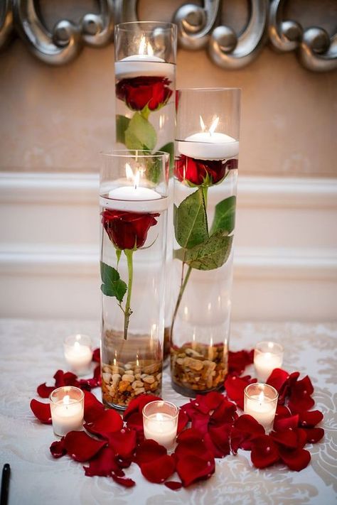 Valentines Day Wedding Centerpieces, Red And Blush Wedding Centerpieces, Red And Gold Centerpieces Birthday, Red And Gold Table Centerpieces, Red And Gold Engagement Party Ideas, Romantic Party Ideas, Ruby Anniversary Party Ideas Decoration, Red Centerpieces For Party, 40th Anniversary Party Ideas Decoration