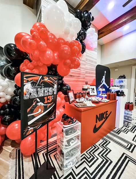 Nba Youngboy Birthday Party Ideas, Air Jordan Party Theme Ideas, Sneaker Theme Party Ideas Air Jordans, Jordan Basketball Birthday Party Ideas, Jordan 1 Theme Birthday Party Ideas, Sneaker Birthday Party Ideas Decoration, Jordan 1 First Birthday, 14th Birthday Party Ideas Boy, Boy 16th Birthday Ideas Decor