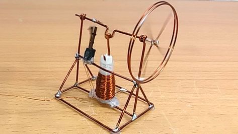 How to make Solenoid Engine #2 #electrician #dcmotor Physics Projects, Free Energy Projects, Diy Tech, Hobby Electronics, Led Projects, Diy Robot, Electronics Basics, Electronic Circuit Projects, Diy Science