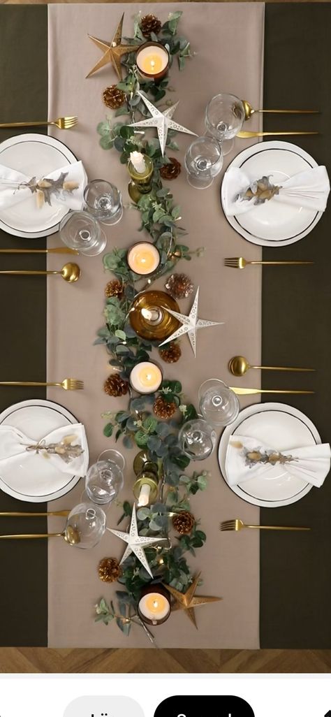 New Year Table, Decoration Evenementielle, Christmas Dining Table, Deco Table Noel, Tafel Decor, Wreaths Ideas, Christmas Table Centerpieces, Christmas Dinner Table, Multipurpose Furniture