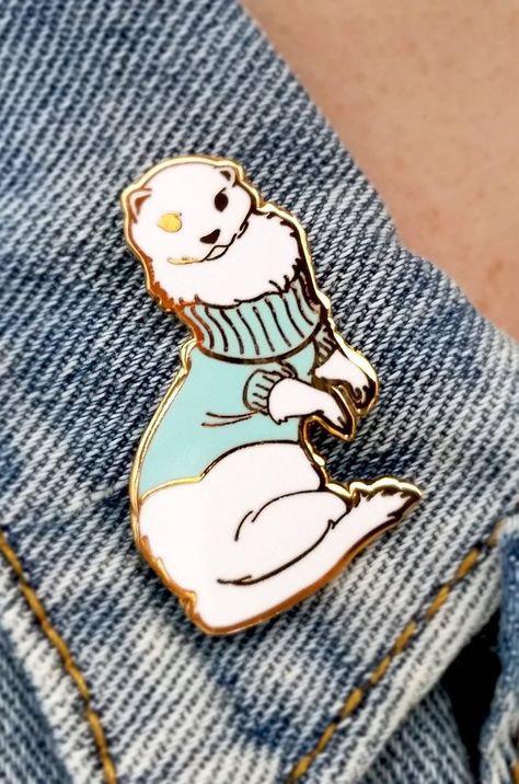 Adorable pin! It's a ferret in a turtleneck sweater. Perfect to pin to a jacket or bag. Give it as a gift for ferret owners and animal lovers. Animal Supplies, Enamel Pin Collection, Backpack Pins, Stickers Kawaii, Jacket Pins, Bag Pins, Pretty Pins, Cool Pins, Hard Enamel Pin