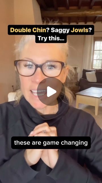 Liz Wadden | Face Yoga Specialist on Instagram: "If you don’t exercise the muscles below the neck, they become weak & flabby...same thing happens to your face with age😱   Turn back the clock & have beautiful, tighter, young-looking skin! 💫  Comment “COURSE” for the 7 Day Skin Tightening Course that will give you tighter, brighter and younger looking skin!🫶🏻  And don’t forget to grab my Tone The Turkey Neck course to help tighten and tone your neck and jowls!  Let’s lift and tone those neck and lower face muscles together for a radiant glow! ☀️  #facialworkout #faceyogachallenge #facialfitness #facialexercises #boostcollagenproduction #bloodcirculation #oxygenflow #glowingskin #NaturalBeauty #reducefinelines #reducewrinkles #tighterskin #brighterskin #firmerskin #turkeyneck #toneyourtur Tighten Loose Neck Skin, How To Tighten Skin Under Chin, Face Yoga Slimmer Face, Tighten Face And Neck Skin, Tone Neck And Chin, How To Tighten Neck Skin Double Chin, Neck Firming Exercises, Face And Neck Yoga, Tighten Jowls Sagging Skin