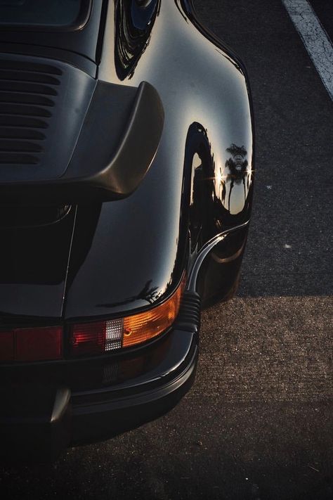 Porsche Turbo S, Porsche 930 Turbo, Porsche Turbo, Black Porsche, Aesthetic Cars, Porsche 550, Porsche 930, Porsche Classic, Porsche 964