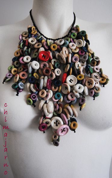 Cute as a button Found Object Jewelry, Nice Jewelry, Button Necklace, Beads Jewellery, Recycled Jewelry, Recycled Fashion, Button Art, Button Jewelry, Upcycled Jewelry