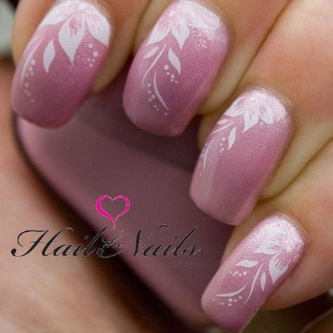 Nails Water, Lily Nails, Paint Nails, Sunflower Nails, Floral Nail Designs, Daisy Nails, White Nail Art, Pink Nail Art, Pretty Nail Art Designs