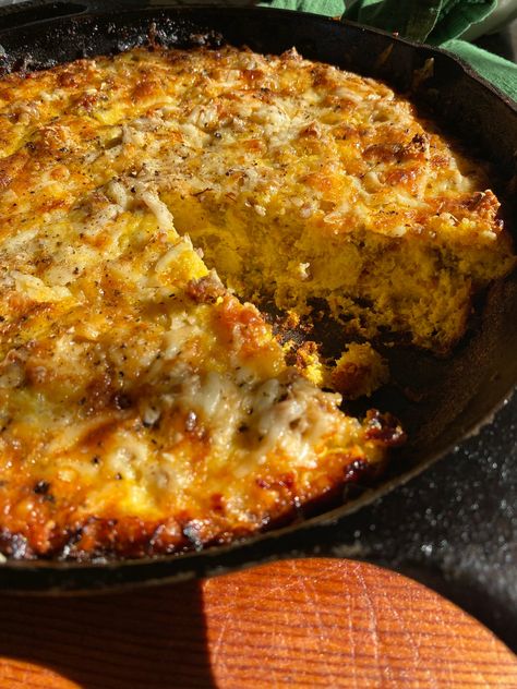 When we have fresh cornbread in this house it is usually devoured! Occasionally, however, there is a little left over. This recipe is quick to throw together, and turns day old cornbread into a fantastic breakfast, or brunch. Who am I kidding, we would totally eat this for dinner, too! I bake it in the same cast iron skillet I brown the sausage in. Less dishes to wash! (This is sounding better and better, isn't it?!) Preheat oven you 350 F 2 cups Colonial Milling Cornbread roughly crumbled (... Cornbread Breakfast, Breakfast Quesadillas, Best Breakfast Casserole, Breakfast Casserole Easy, Corn Bread Recipe, What's For Breakfast, Breakfast Recipes Casserole, Breakfast Items, In This House