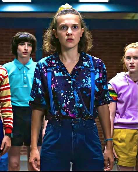 sauna test Stranger Things 3 Outfits, Eleven Season 3 Outfits, Stranger Things Kostüm, Eleven Outfits, Stranger Things Eleven Costume, Eleven Season 3, Stranger Things Millie Brown, Eleven Stranger Things Costume, Eleven St