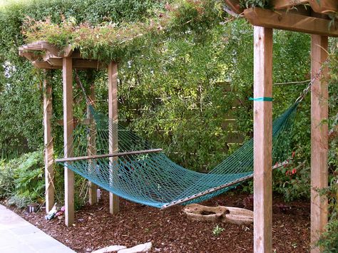 Hammock Decor, Hammock Ideas, Backyard Hammock, Amazing Backyard, Cozy Backyard, Garden Vines, Have Inspiration, Pergola Kits, Shade Sail