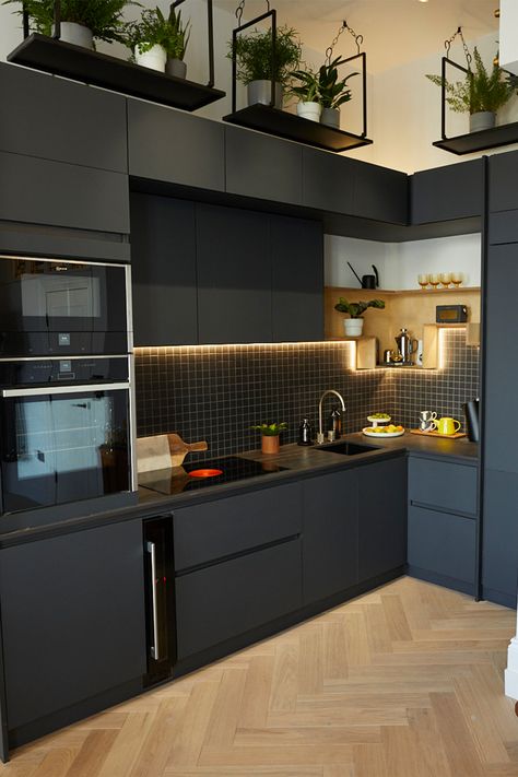 Kitchen Cabinet Dark Grey, Small Kitchen Island Black, Black Kitchen Inspiration Modern, Dark Coloured Kitchens, Small Masculine Kitchen, Black Grey Kitchen Ideas, Home Decor Ideas Black And Grey, Dark Kitchen Apartment, Small Dark Grey Kitchen