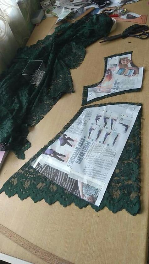 Pola Kebaya, Pola Blus, Basic Dress Pattern, Diy Frühling, Projek Menjahit, Shift Dress Pattern, Baby Frock Pattern, Lehenga Designs Simple, Fashion Sewing Tutorials