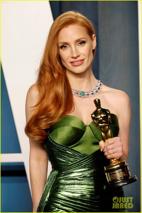 Jessica Chastain Fashion, Prom Dresses For Redheads, Jessica Chastain Hair, Jessica Chastain Oscar, Outfits Frühling, Red Headed League, Oscar Hairstyles, Oscars 2022, Evelyn Hugo