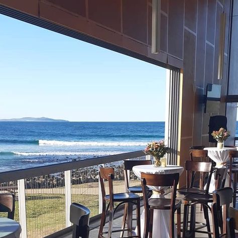 Crescent Head Surf Club on Instagram: "Did someone say it's winter? Surf Club looking stunning for a winter wedding @saltandwildflowers @ellerslieflowers . . . #crescentheadsurfclub #crescenthead #crescentheadwedding #kchslsc #saltandwildflowerseventsandstyling #ellerslieflowers" Surf Club Wedding, Winter Surf, Surf Wedding, Club Look, Surf Club, Wedding Receptions, Club Wedding, Winter Wedding, Crescent