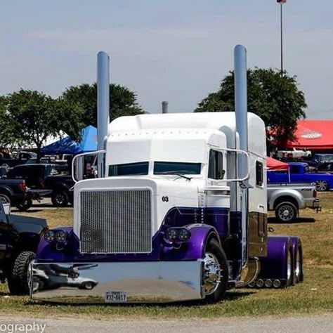 Custom Peterbilt, Custom Big Rig, Customised Trucks, Trucks Chevy, Custom Big Rigs, Peterbilt 379, Trucking Life, Show Trucks, Kenworth Trucks