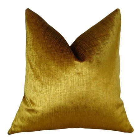 Enrich your sofa with this stylish designer metallic gold decorative throw pillow. The front fabric of this stunning pillow is velvet, originating from Turkey. Pillows include ** Hypoallergenic Down Alternative Polyfill Insert - Invisible Zipper for a Tailored Look - Back fabric color: light brown Available in different sizes, single sided or double sided. *Hand* * Hypoallergenic Down Alternative Polyfill * Fabric Content: 100%Polyester * Color: Gold * Size: 22" x 22" Luxury Pillows Decorative, Gold Pillow, Gold Throw Pillows, Throw Pillow Fabric, Holiday Throw Pillow, Living Room Decor Pillows, Gold Holiday, Handmade Throws, Decorative Pillows Couch