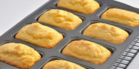 What to Consider When Adjusting Baking Time for Mini Loaf Pans Baking Times For Different Pans, Mini Loaf Pan Recipes, Cake Loaves, Mini Loafs, Mini Bread Loaves, Mini Loaf Cakes, Baking Chart, Loaf Pan Cake, Mini Loaves