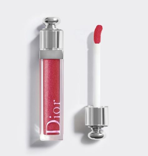 dior addict stellar gloss in diormania Dior Lipgloss, Parfum Victoria's Secret, Dior Lip, Gloss À Lèvres, Dior Makeup, Dior Beauty, Dior Addict, Lip Oil, Makeup Skin Care