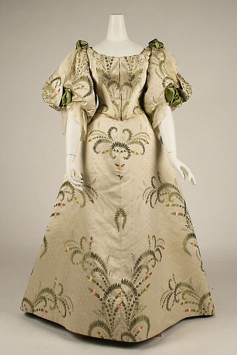 Dress (Ball Gown)  House of Worth  (French, 1858–1956)  Designer: Charles Frederick Worth (French (born England), Bourne 1825–1895 Paris) Date: 1889 House Of Worth Gowns, Jeanne Paquin, Charles Frederick Worth, House Of Worth, 1880s Fashion, 1890s Fashion, 1800s Fashion, 19th Century Fashion, Old Dresses